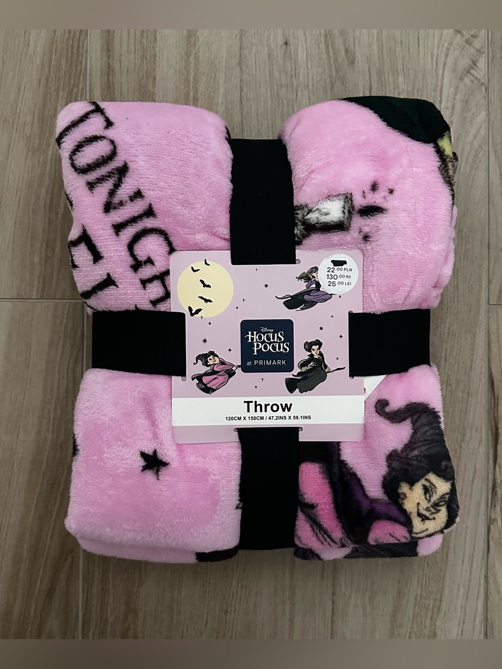 Primark Disney Hocus Pocus Sanderson Sisters Plush Throw Blanket